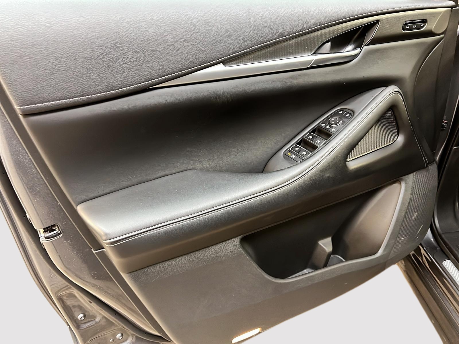 Infiniti QX60 2023 - Image #27