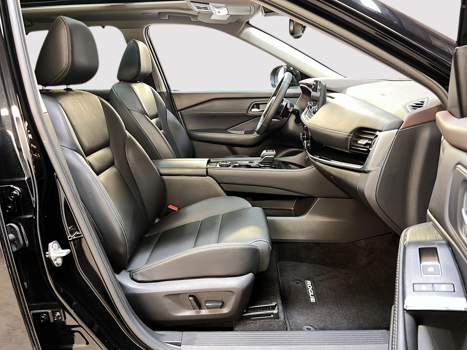 Nissan Rogue SL CUIR TOIT PANO NAV 4RM 2023 — photo 8