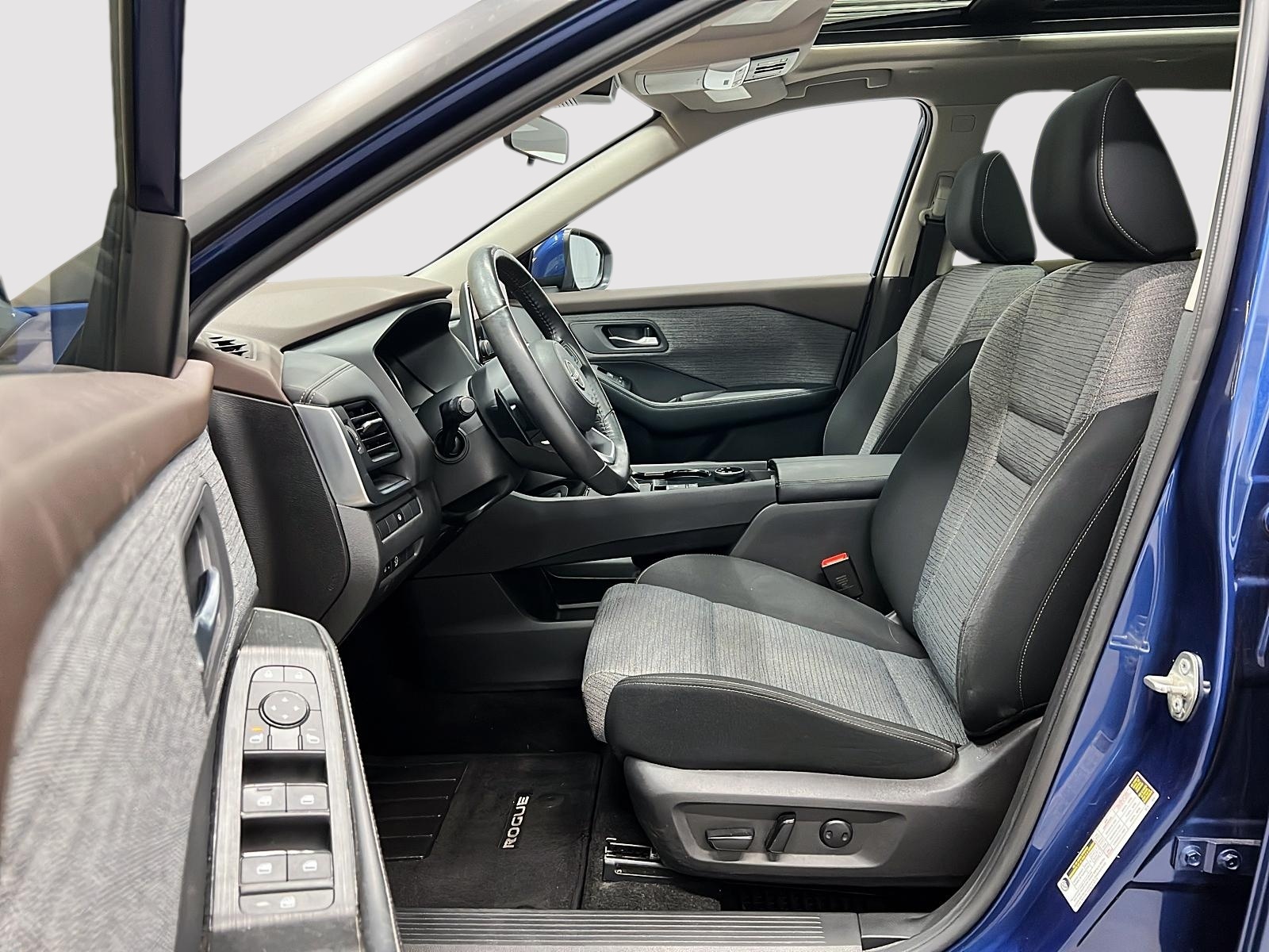 Nissan Rogue SV TOIT PANO 4RM 2023 — photo 7