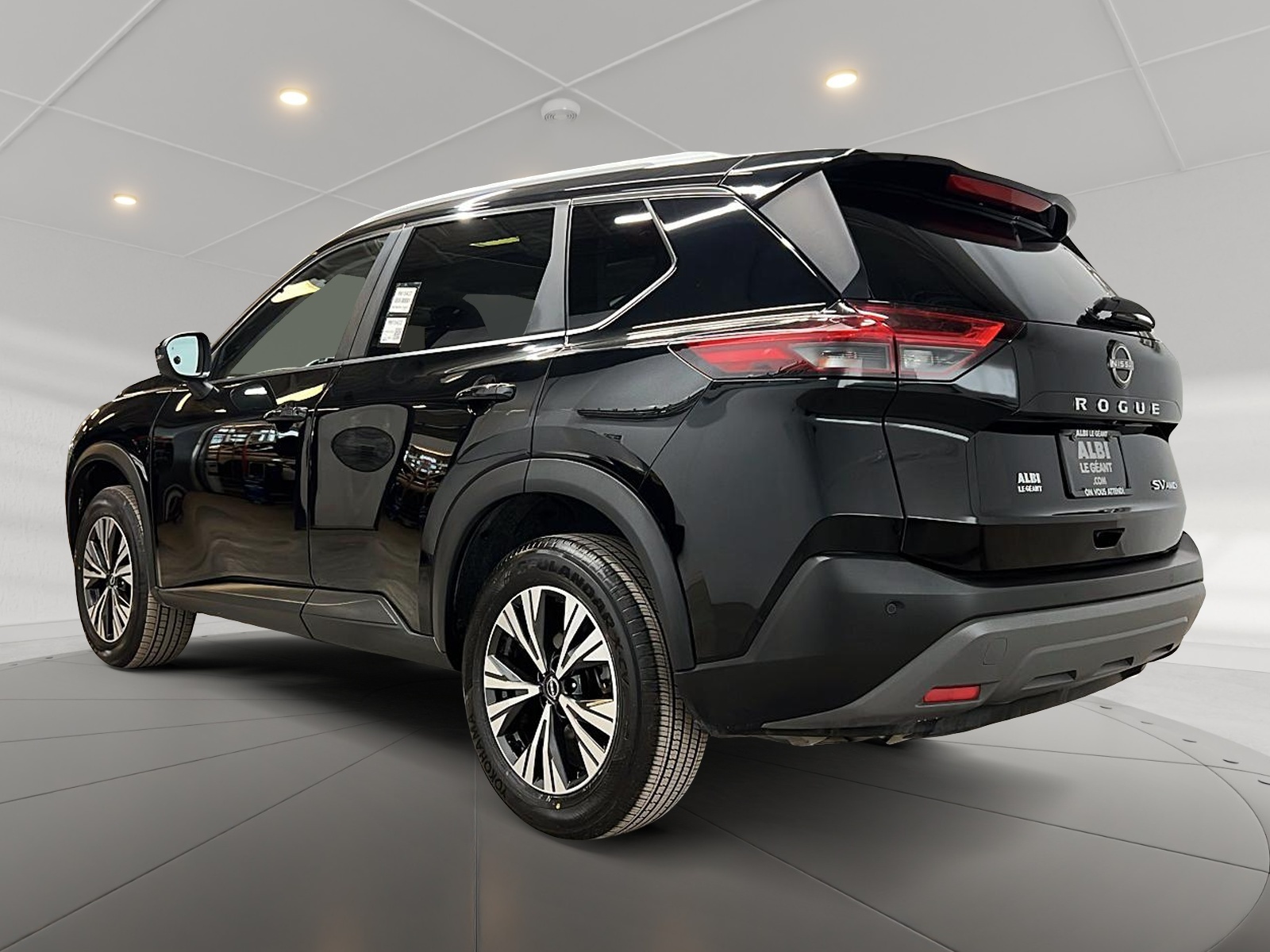 Nissan Rogue SV TOIT PANO 4RM 2023 — photo 6