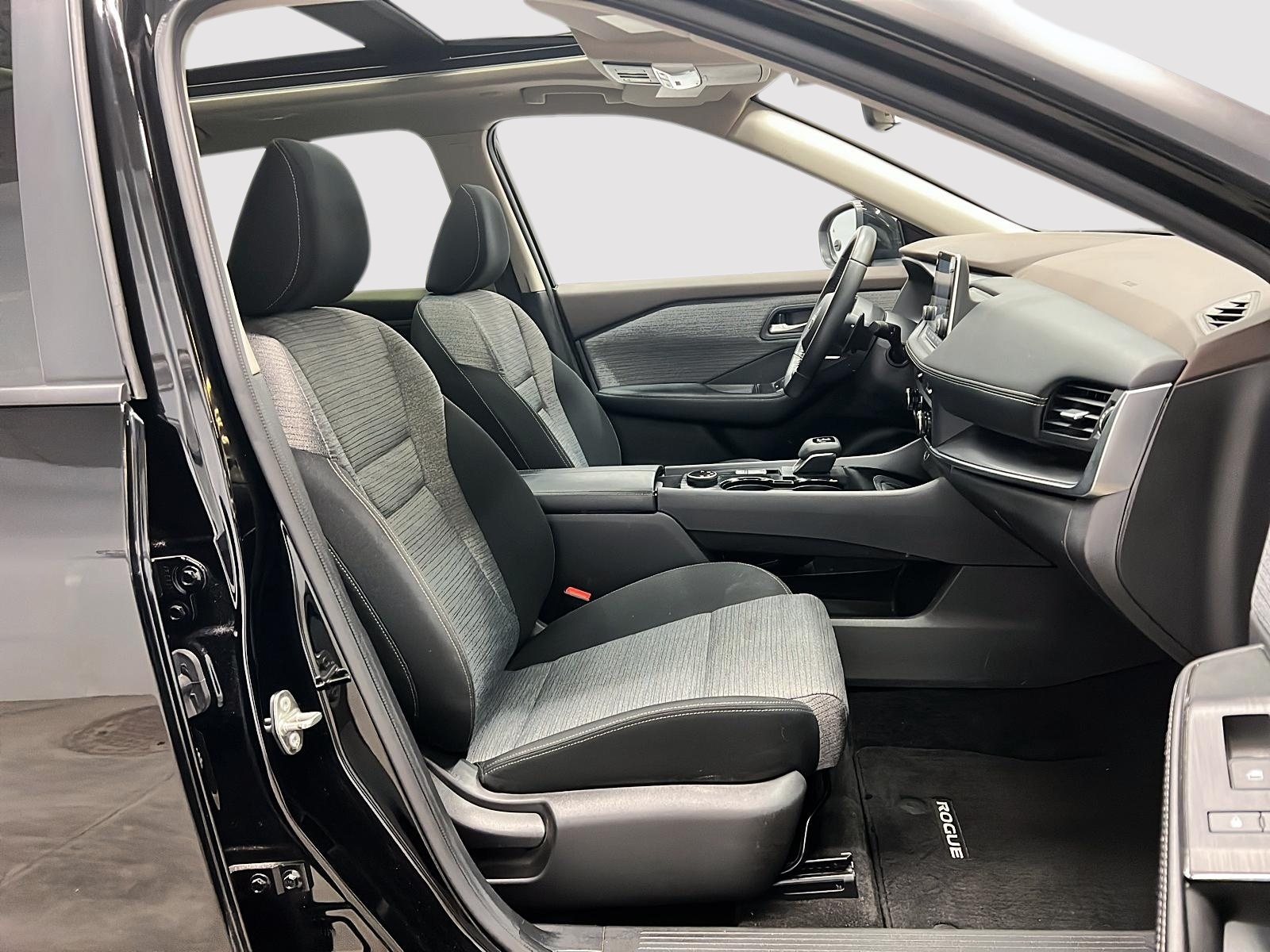 Nissan Rogue SV TOIT PANO 4RM 2023 — photo 8