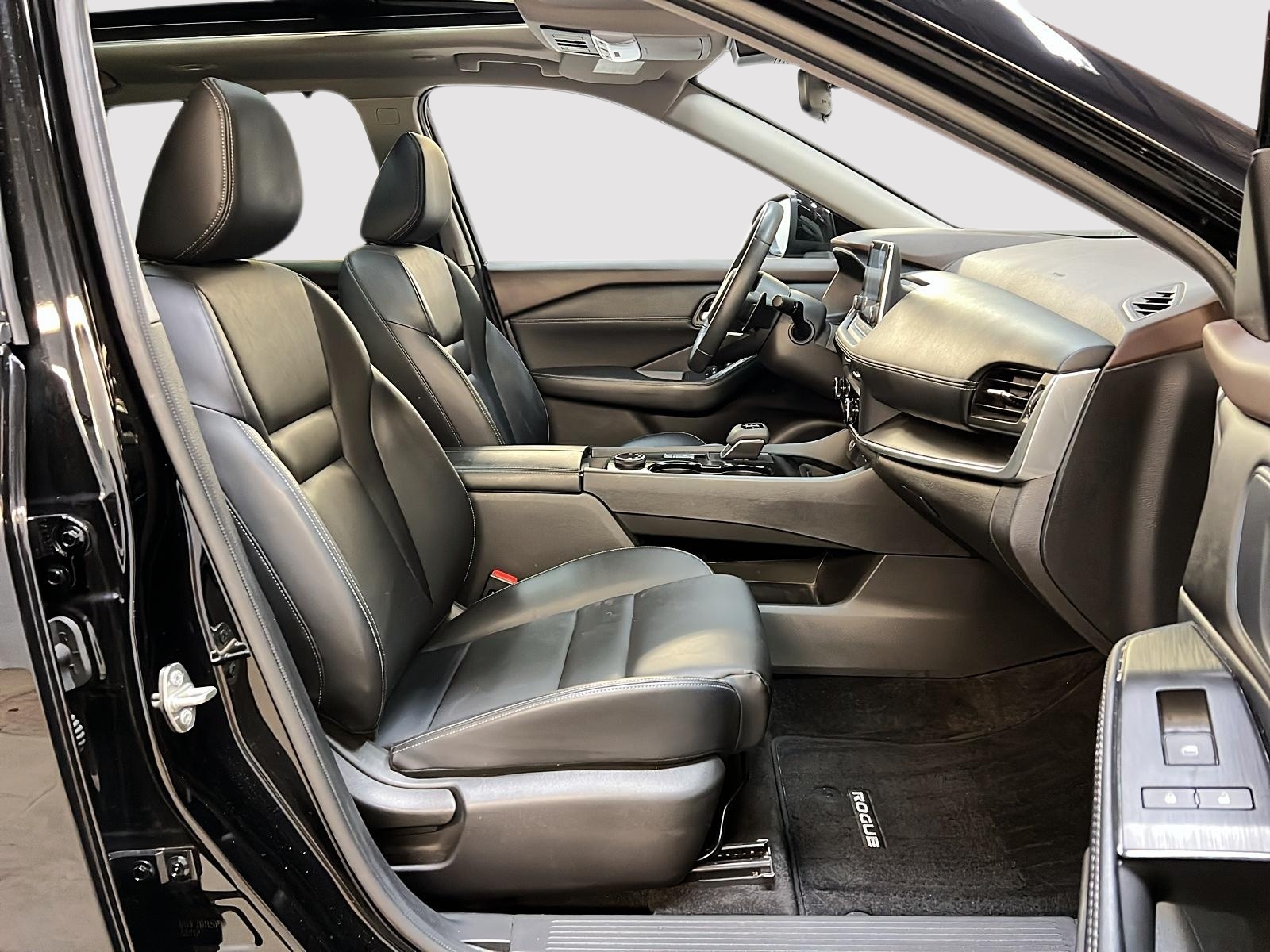 Nissan Rogue SV MIDNIGHT CUIR TOIT PANO 4RM 2023 — photo 8