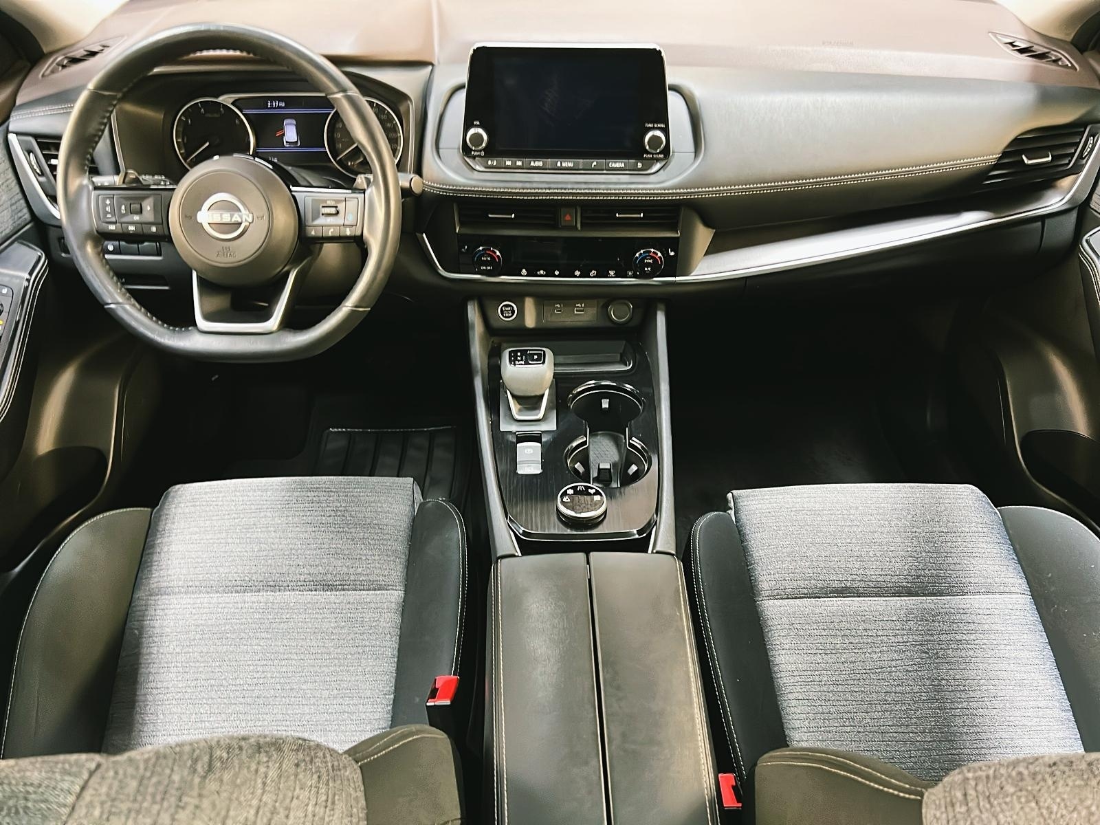 Nissan Rogue SV TOIT PANO 4RM 2023 - image #11