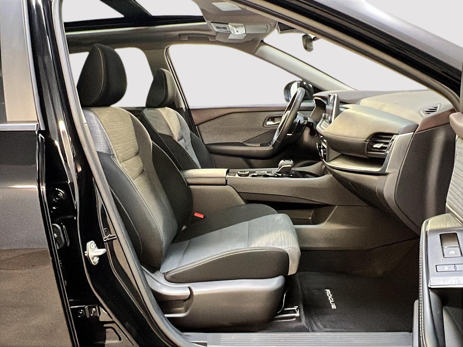 Nissan Rogue SV TOIT PANO 4RM 2023 — photo 8