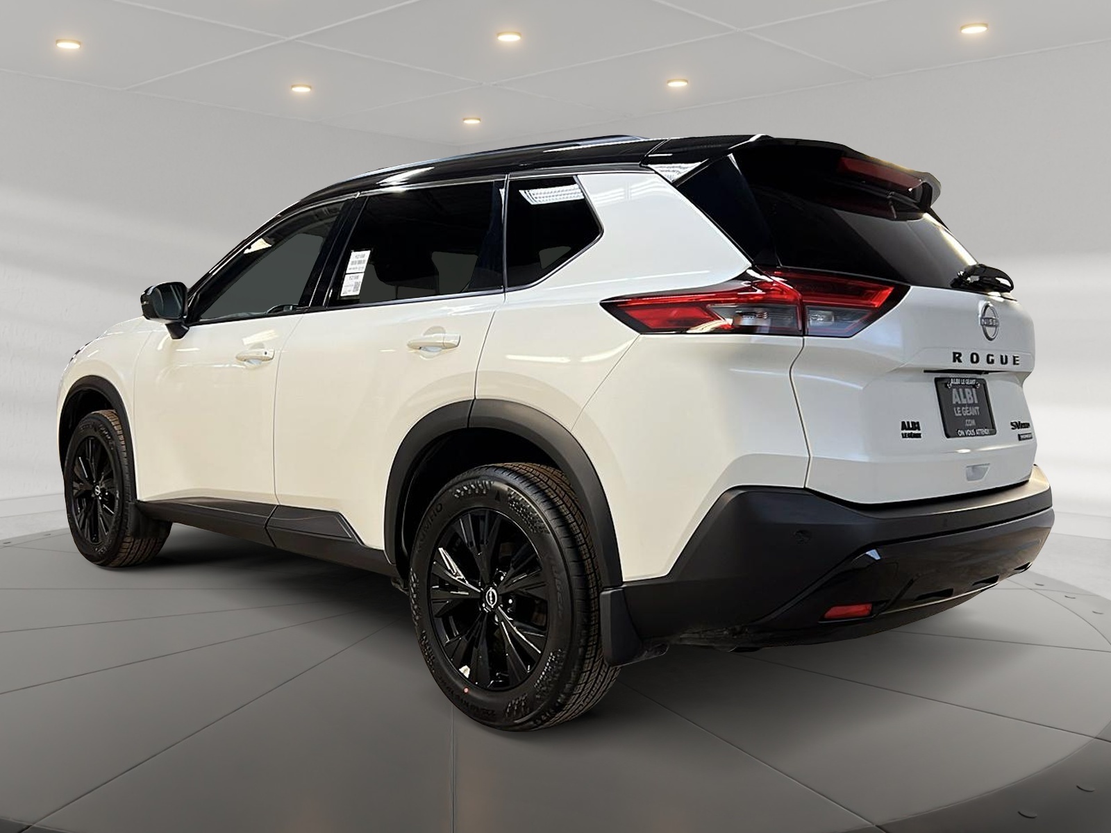 Nissan Rogue SV MIDNIGHT CUIR TOIT PANO 4RM 2023 — photo 6