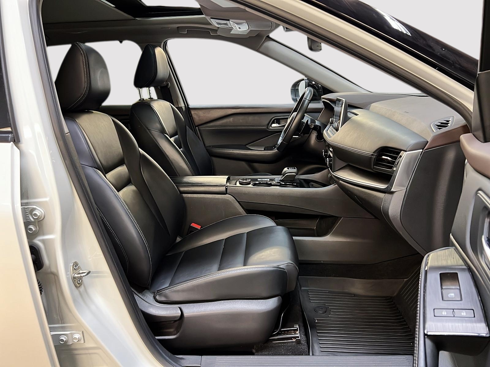 Nissan Rogue SV MIDNIGHT CUIR TOIT PANO 4RM 2023 — photo 8