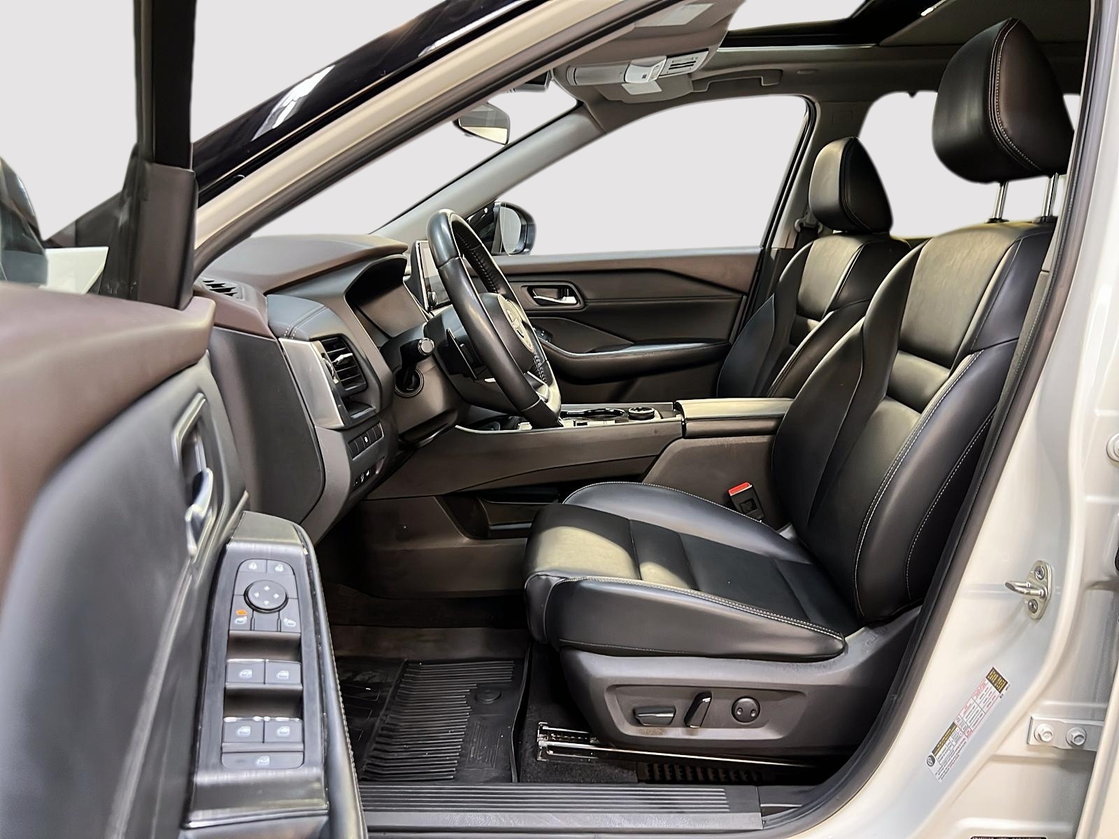 Nissan Rogue SV MIDNIGHT CUIR TOIT PANO 4RM 2023 — photo 7