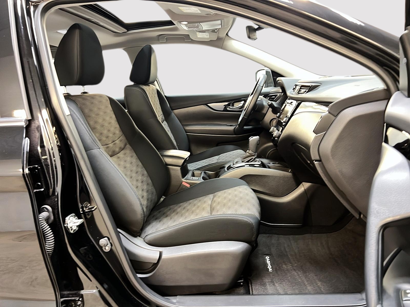Nissan Qashqai SV TOIT 4RM 2023 — photo 8