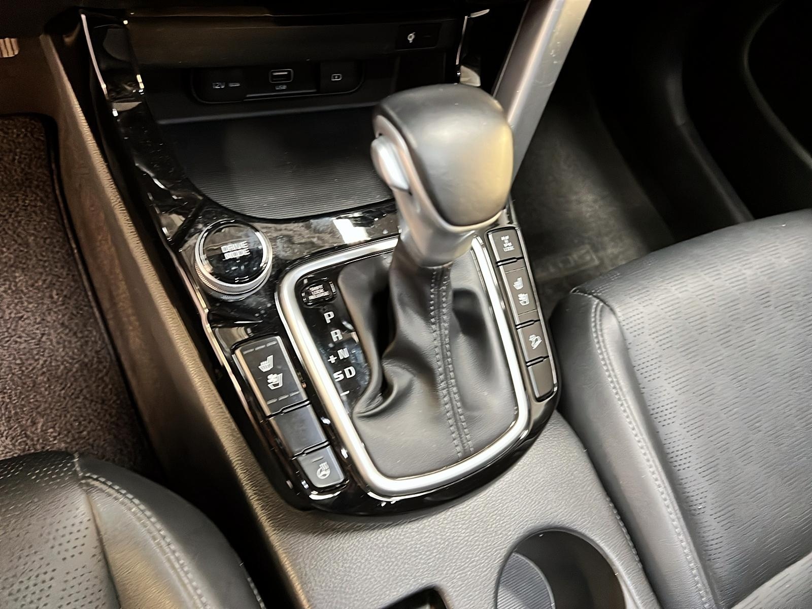 Kia SELTOS EX PREMIUM CUIR TOIT NAV 4RM 2021 - image #14