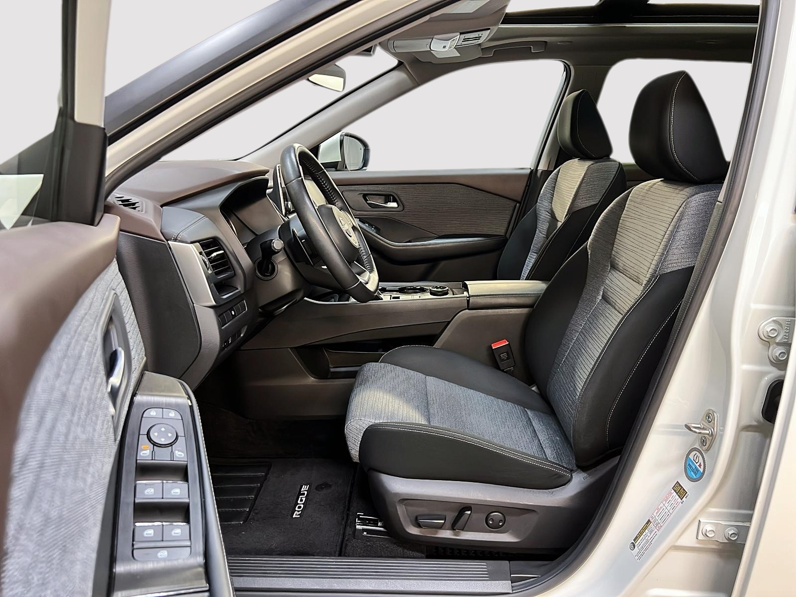 Nissan Rogue SV TOIT PANO 4RM 2023 — photo 7