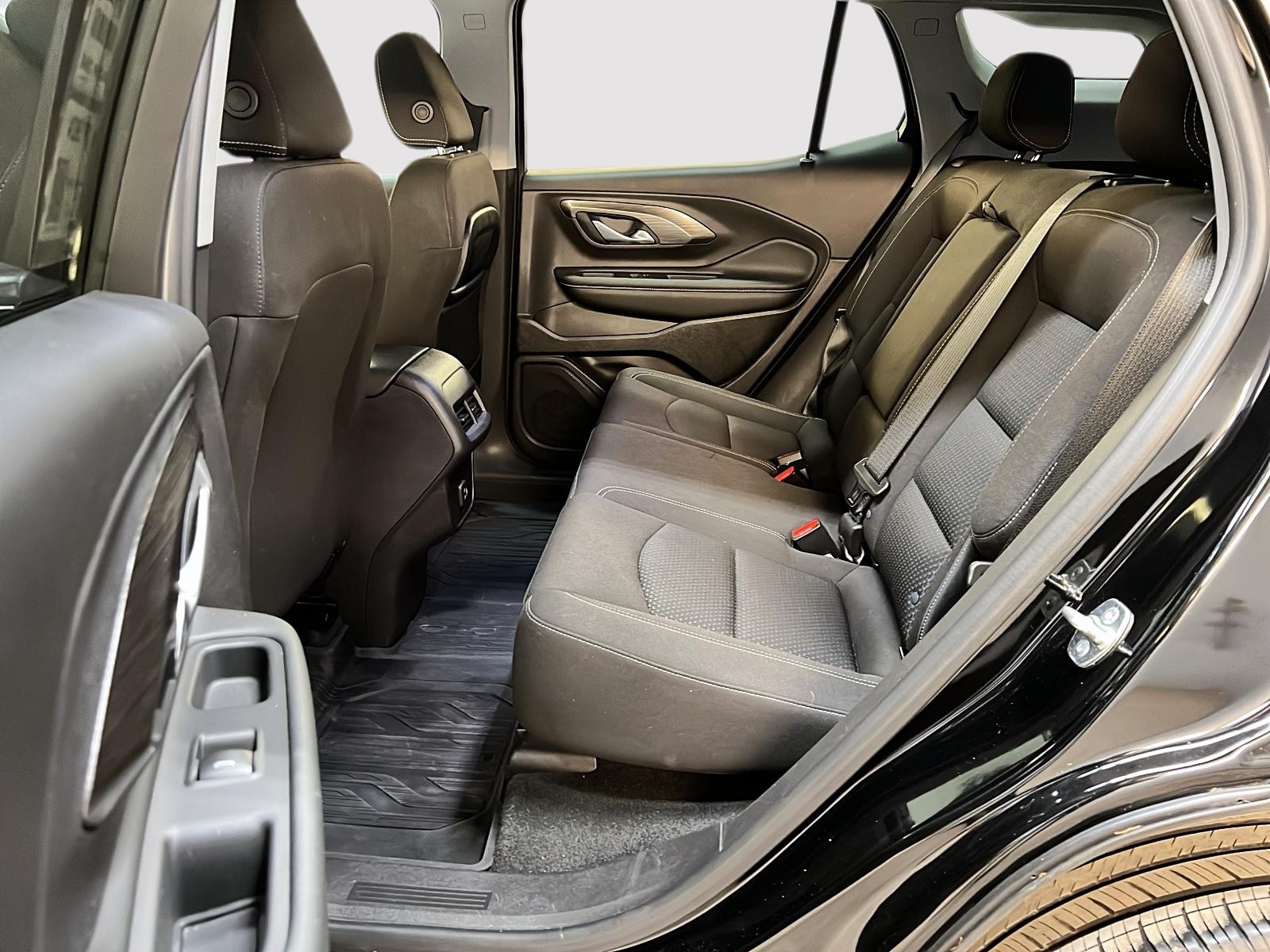 GMC Terrain 2024 - Image #9