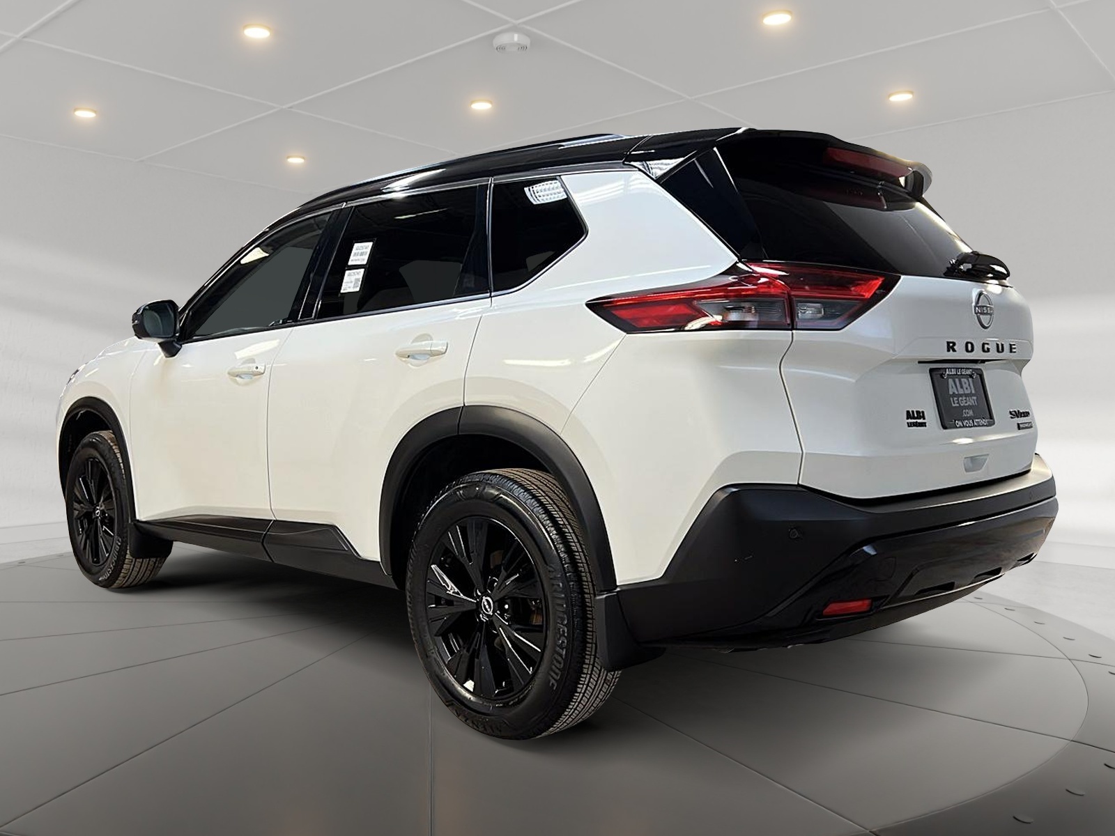 Nissan Rogue SV MIDNIGHT CUIR TOIT PANO 4RM 2023 — photo 6
