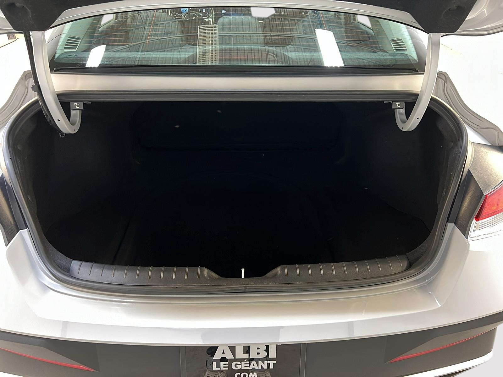 Hyundai Elantra 2024 - Image #13