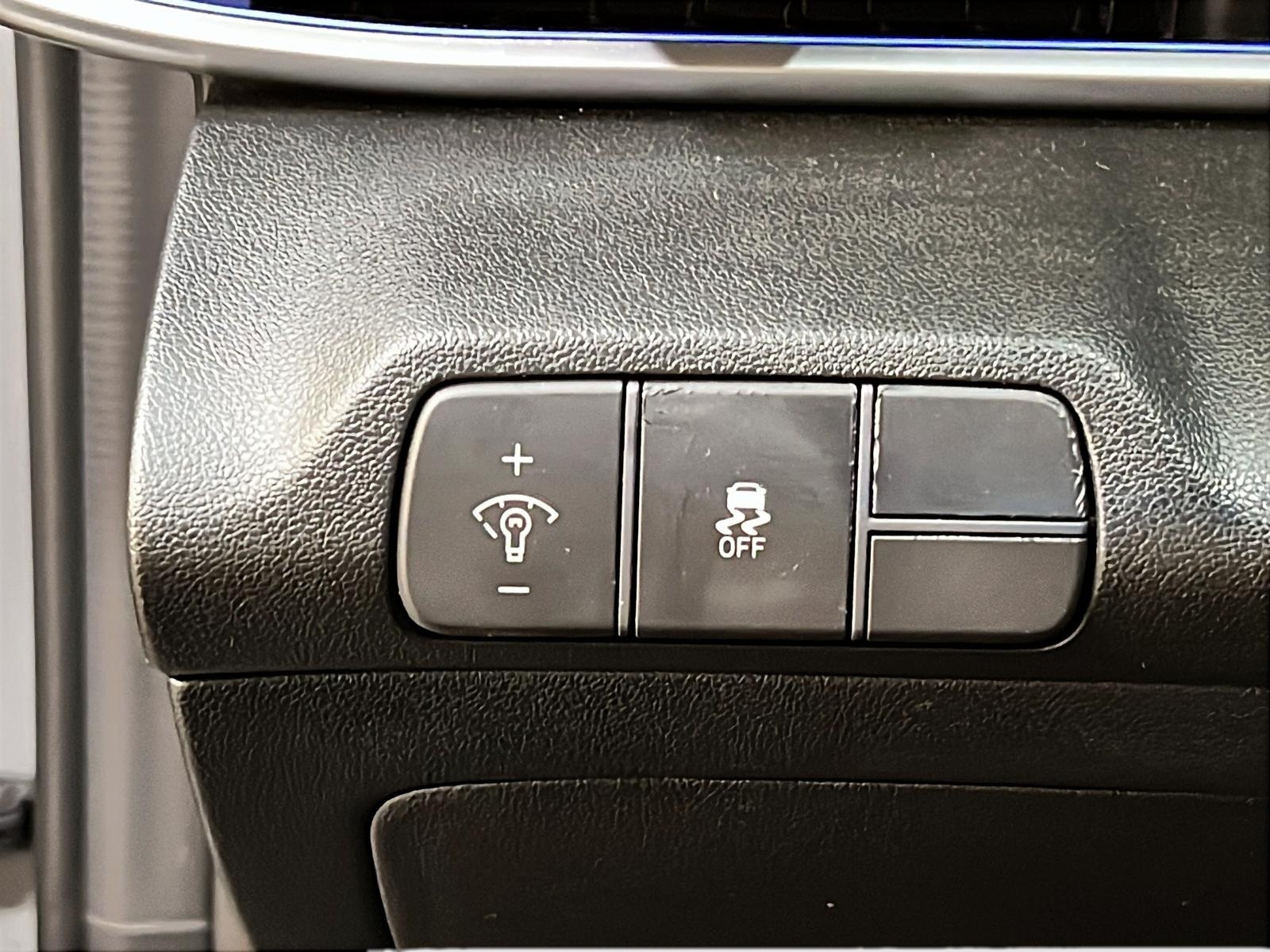 Hyundai Elantra 2024 - Image #24