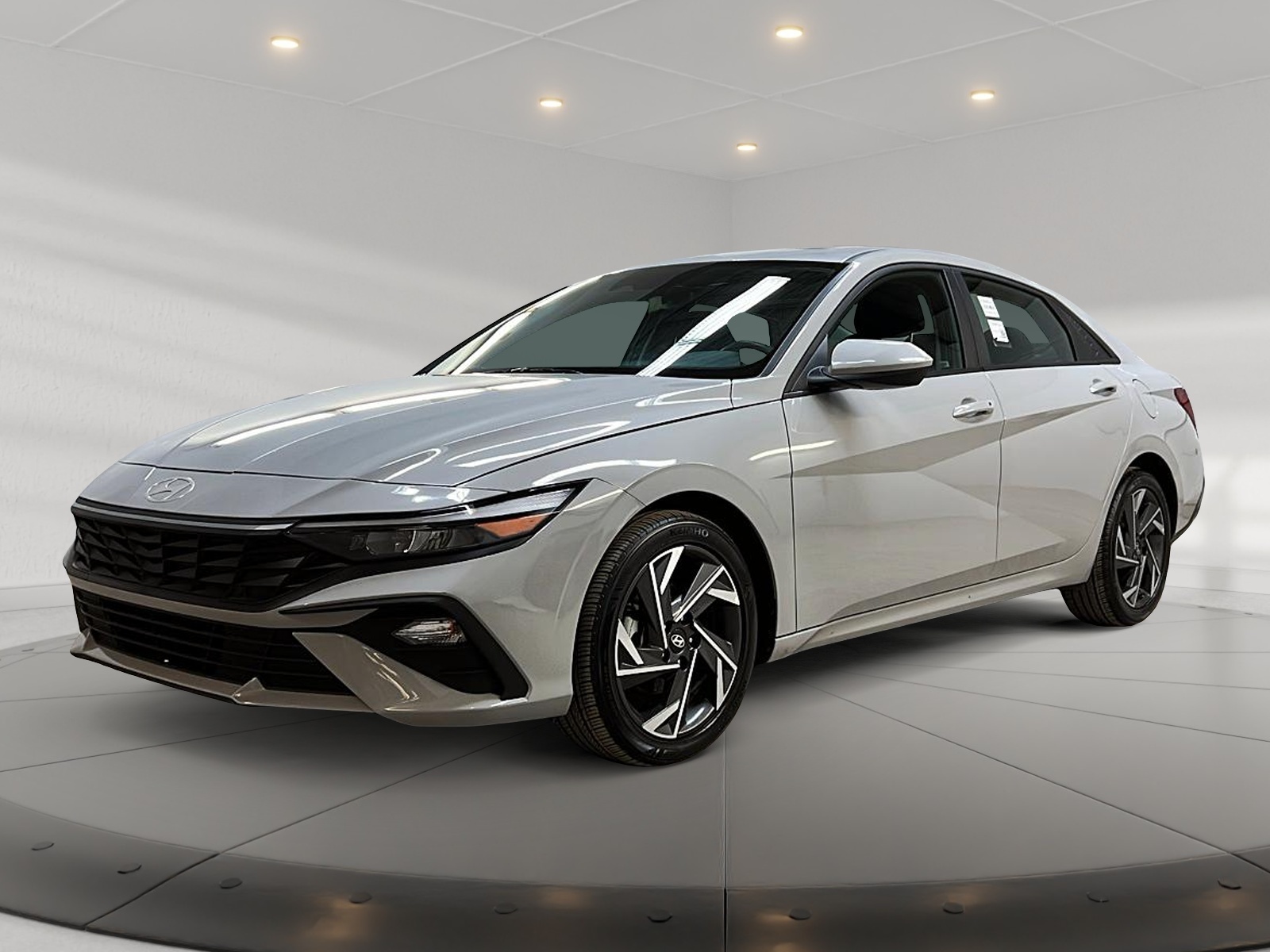 Hyundai Elantra PREFERRED TECH TOIT NAV 2024 - image #1