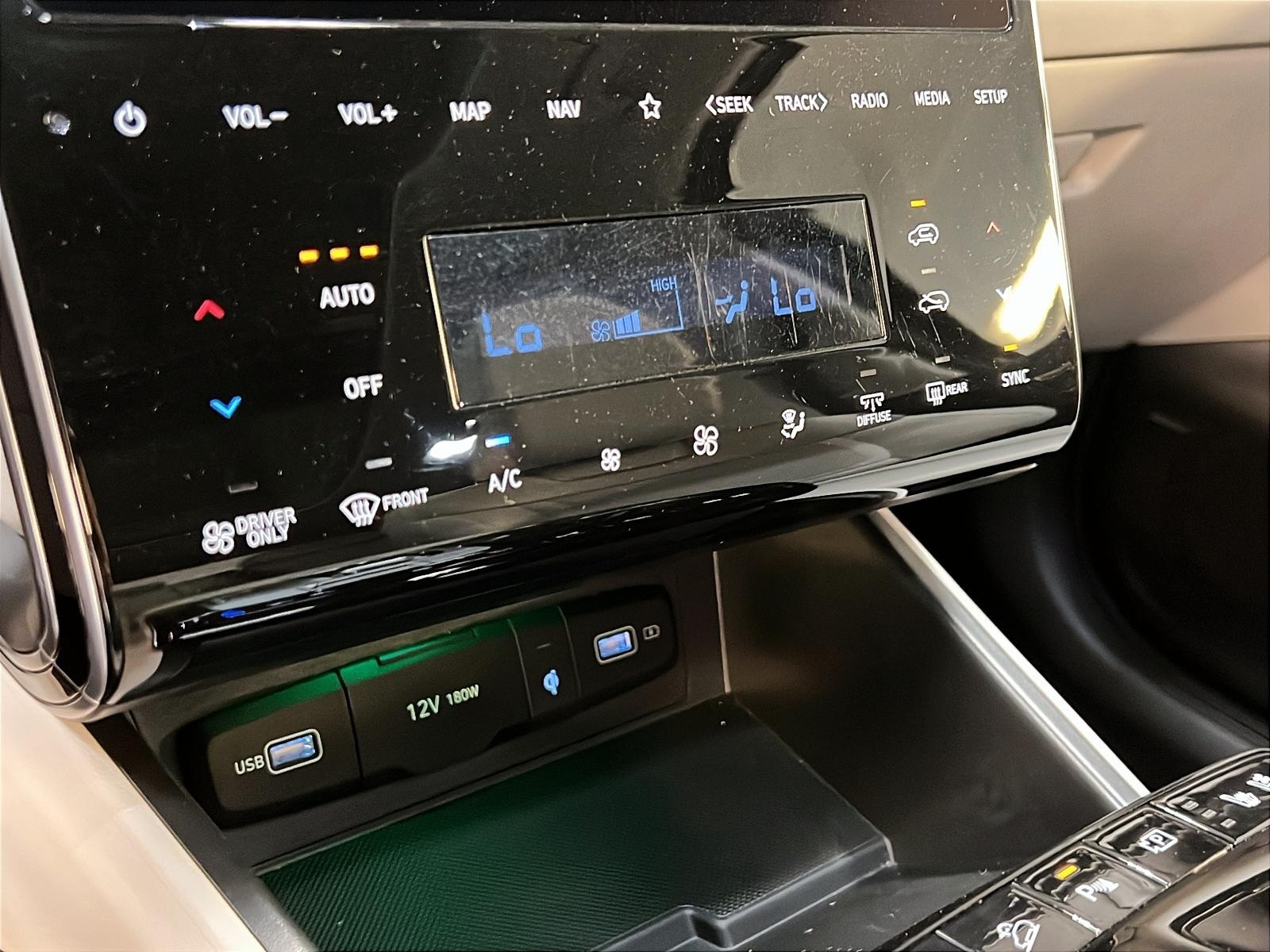 Hyundai Tucson ULTIMATE PHEV CUIR TOIT PANO NAV 4RM 2024 - image #15