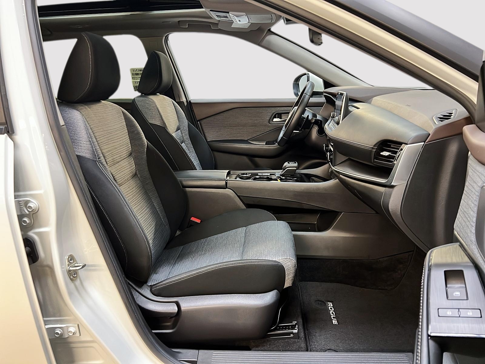 Nissan Rogue SV TOIT PANO 4RM 2023 — photo 8