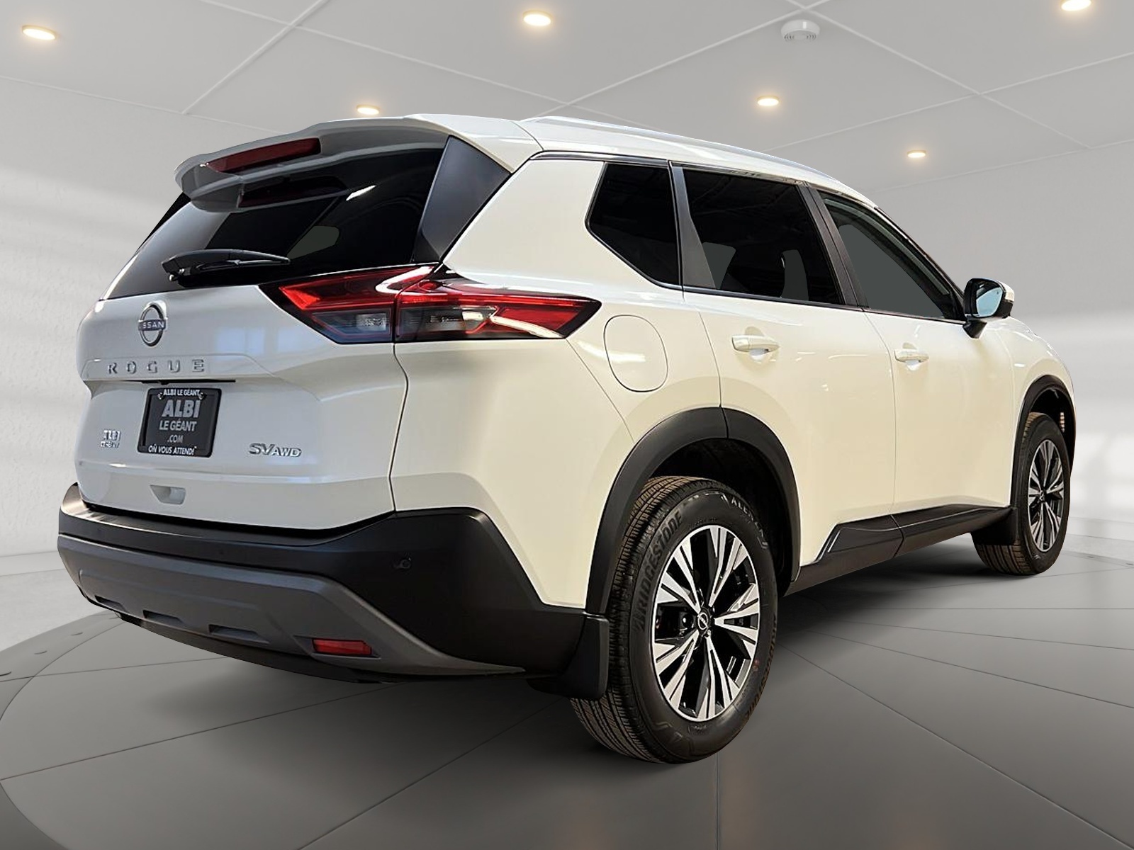 Nissan Rogue SV TOIT PANO 4RM 2023 — photo 4