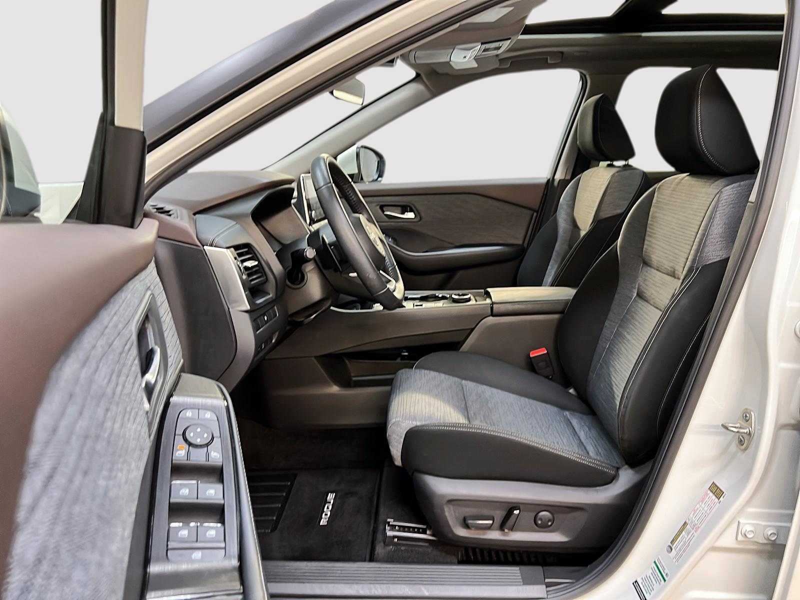 Nissan Rogue SV TOIT PANO 4RM 2023 — photo 7