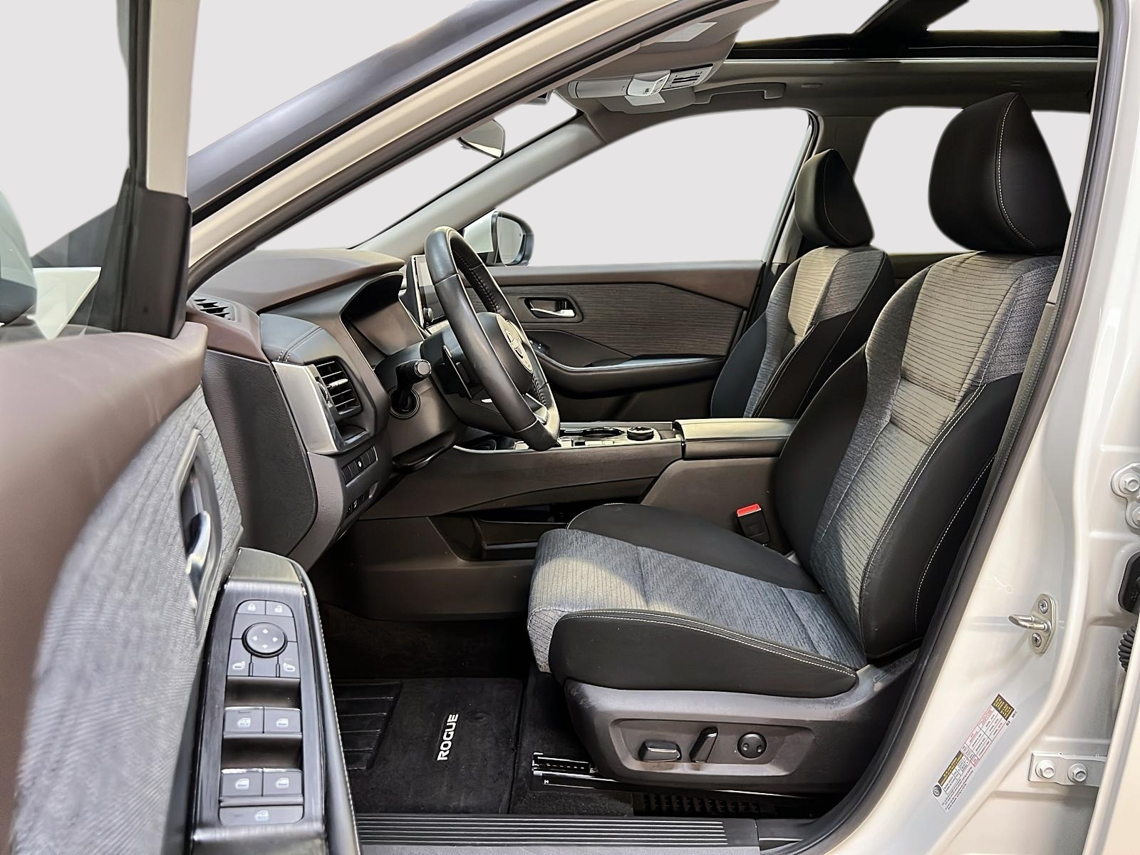 Nissan Rogue SV TOIT PANO 4RM 2023 — photo 7