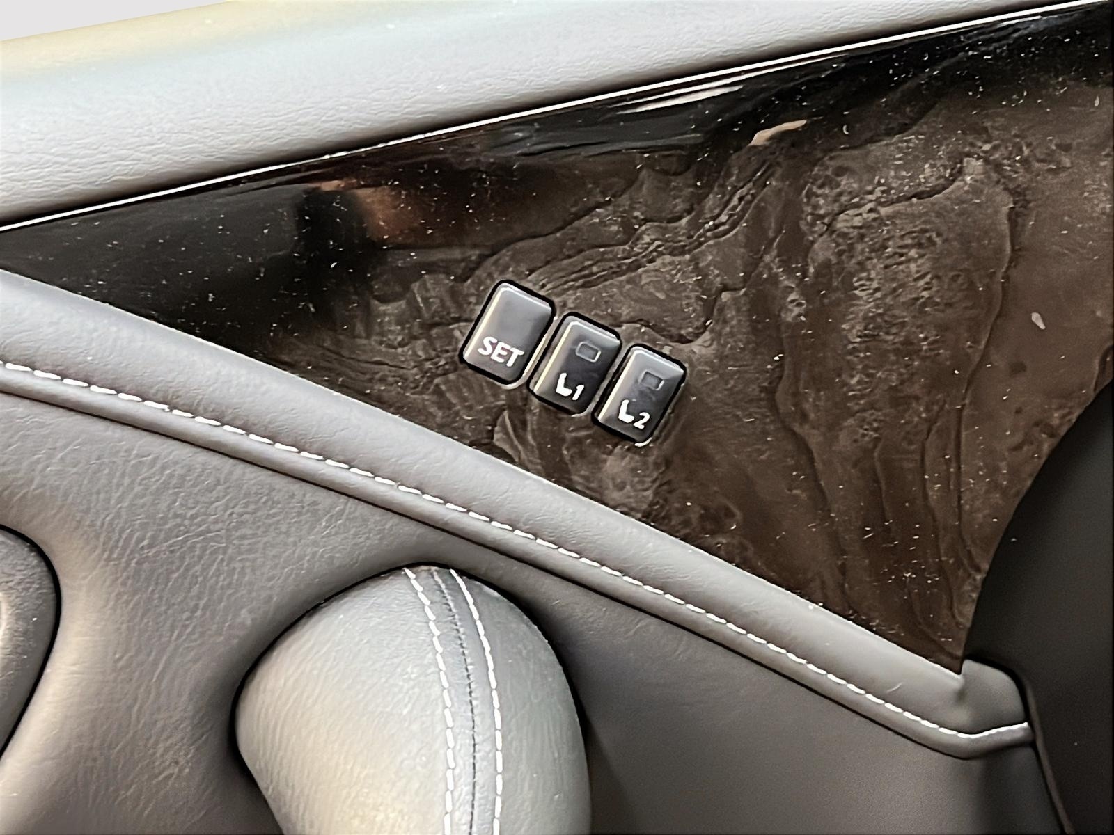 Infiniti QX80 2024 - Image #30