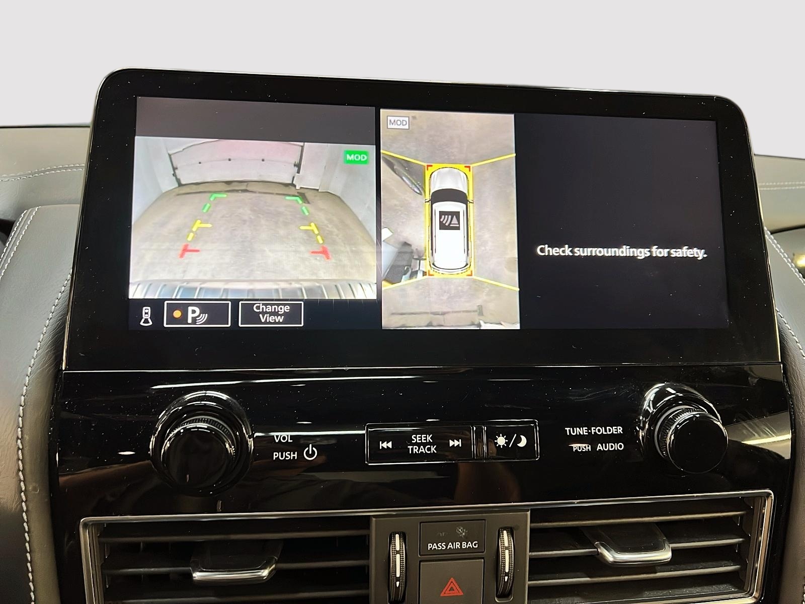 Infiniti QX80 2024 - Image #24