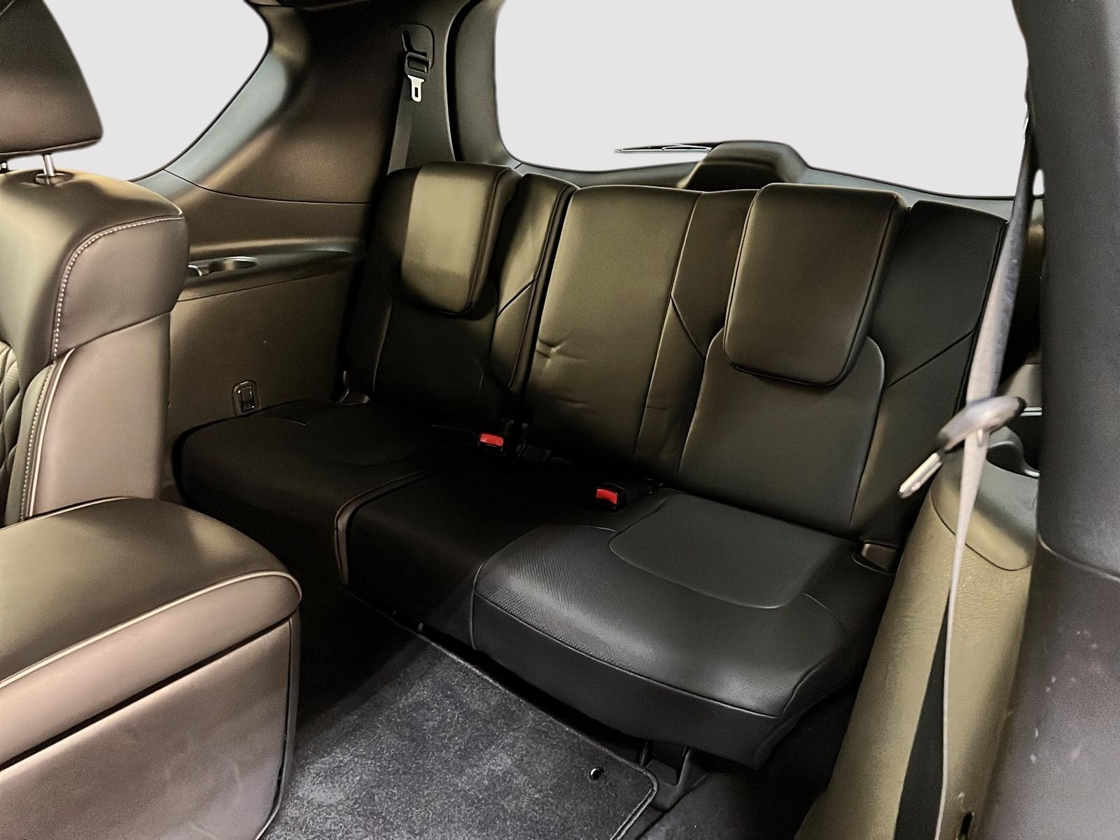 Infiniti QX80 2024 - Image #11