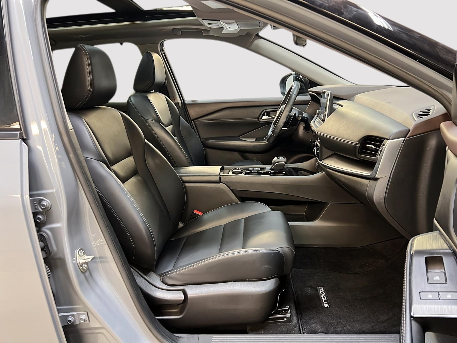Nissan Rogue SV MIDNIGHT CUIR TOIT PANO 4RM 2023 — photo 8