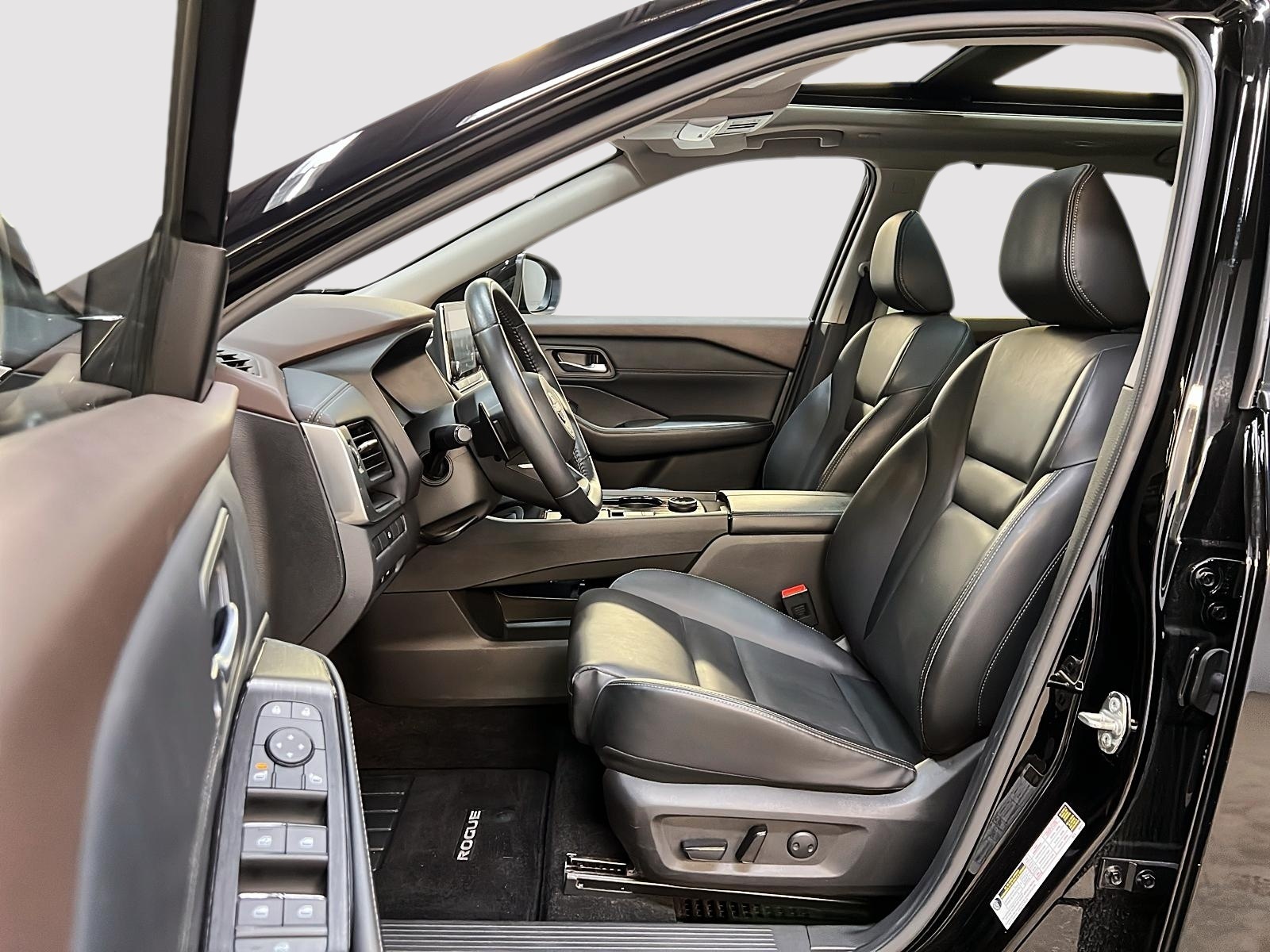 Nissan Rogue SV MIDNIGHT CUIR TOIT PANO 4RM 2023 — photo 7