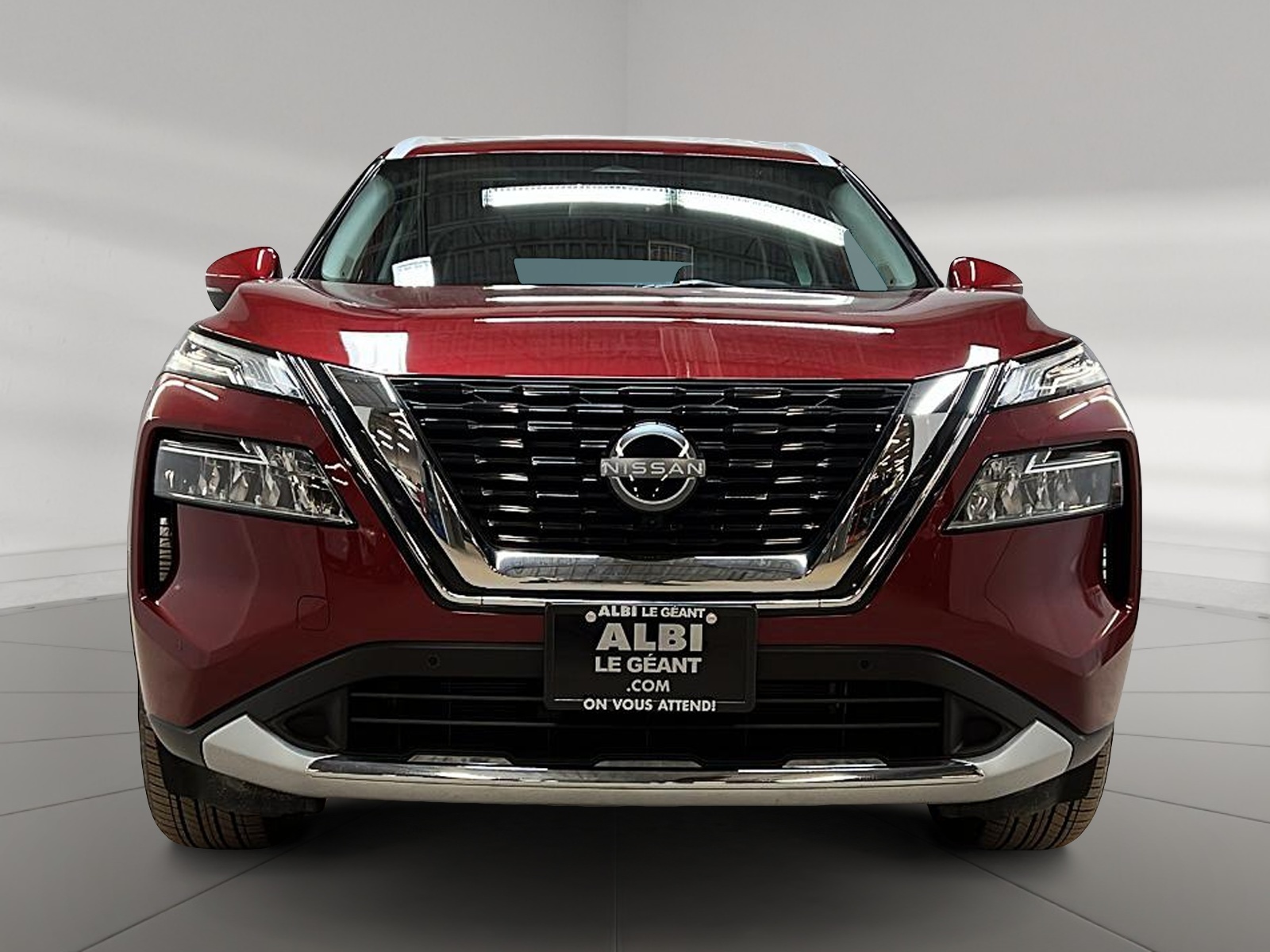 Nissan Rogue PLATINUM CUIR TOIT PANO NAV 4RM 2023 — photo 2