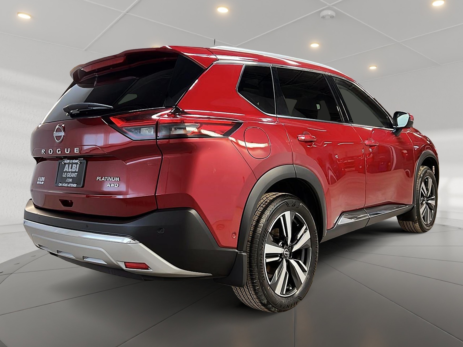 Nissan Rogue PLATINUM CUIR TOIT PANO NAV 4RM 2023 — photo 4