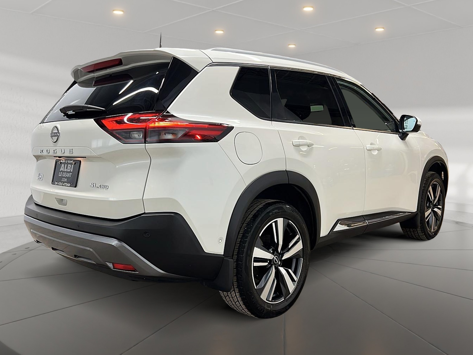 Nissan Rogue SL CUIR TOIT PANO NAV 4RM 2023 — photo 4