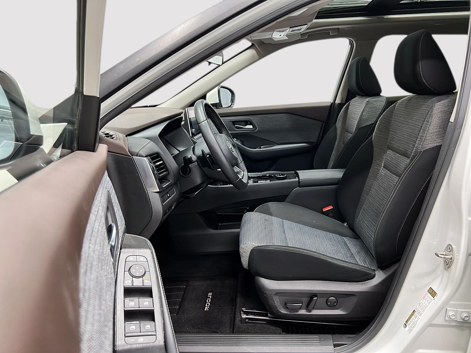 Nissan Rogue SV TOIT PANO 4RM 2023 — photo 7
