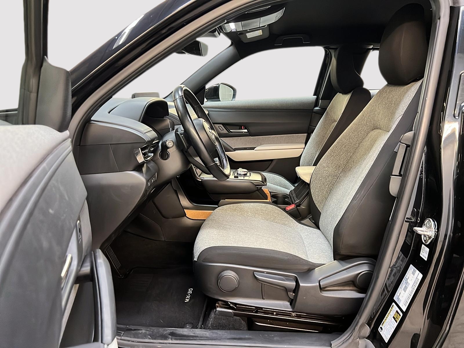 Mazda MX-30 GS NAV 2022 — photo 7