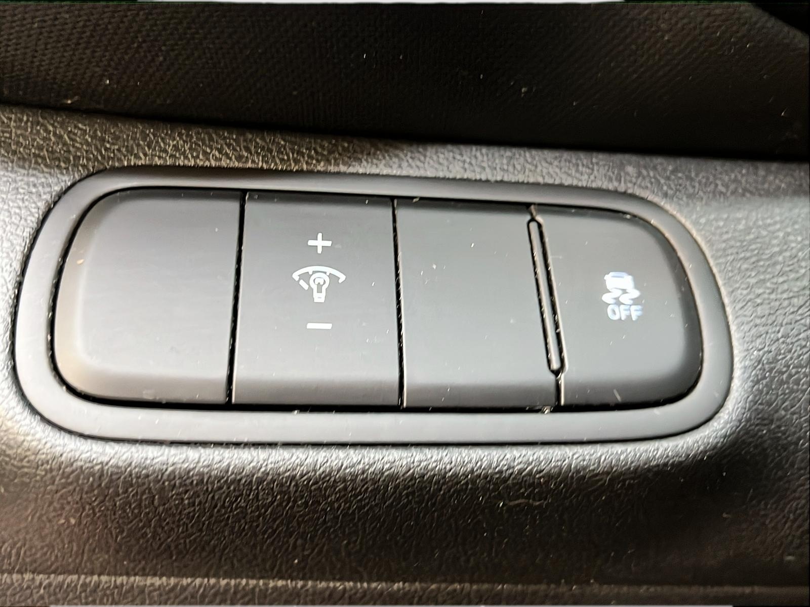 Hyundai Venue ULTIMATE TOIT 2023 - image #20