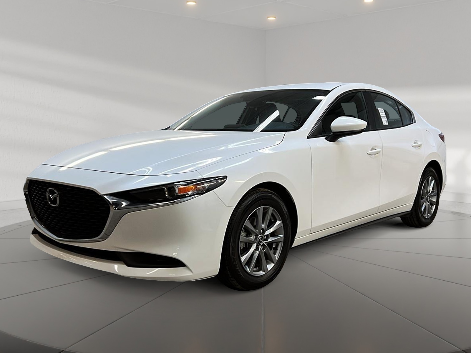 Mazda Mazda3 2024 - Image #1