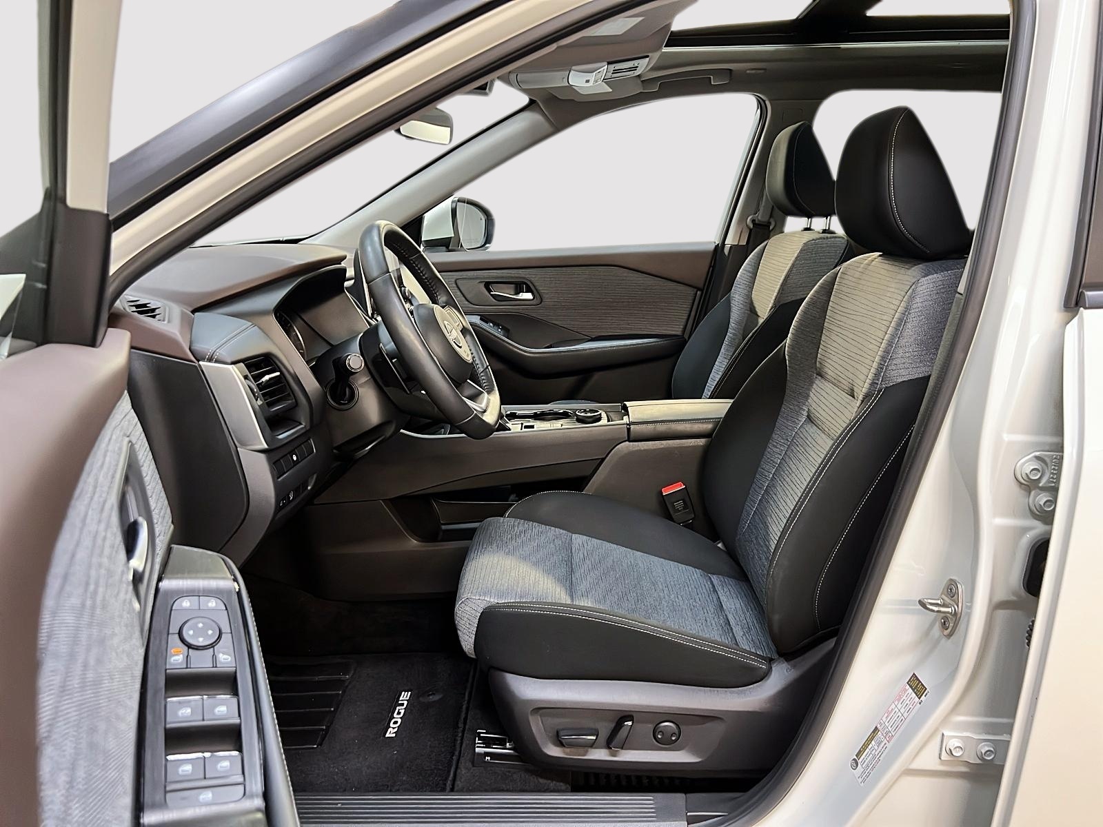 Nissan Rogue SV TOIT PANO 4RM 2023 — photo 7