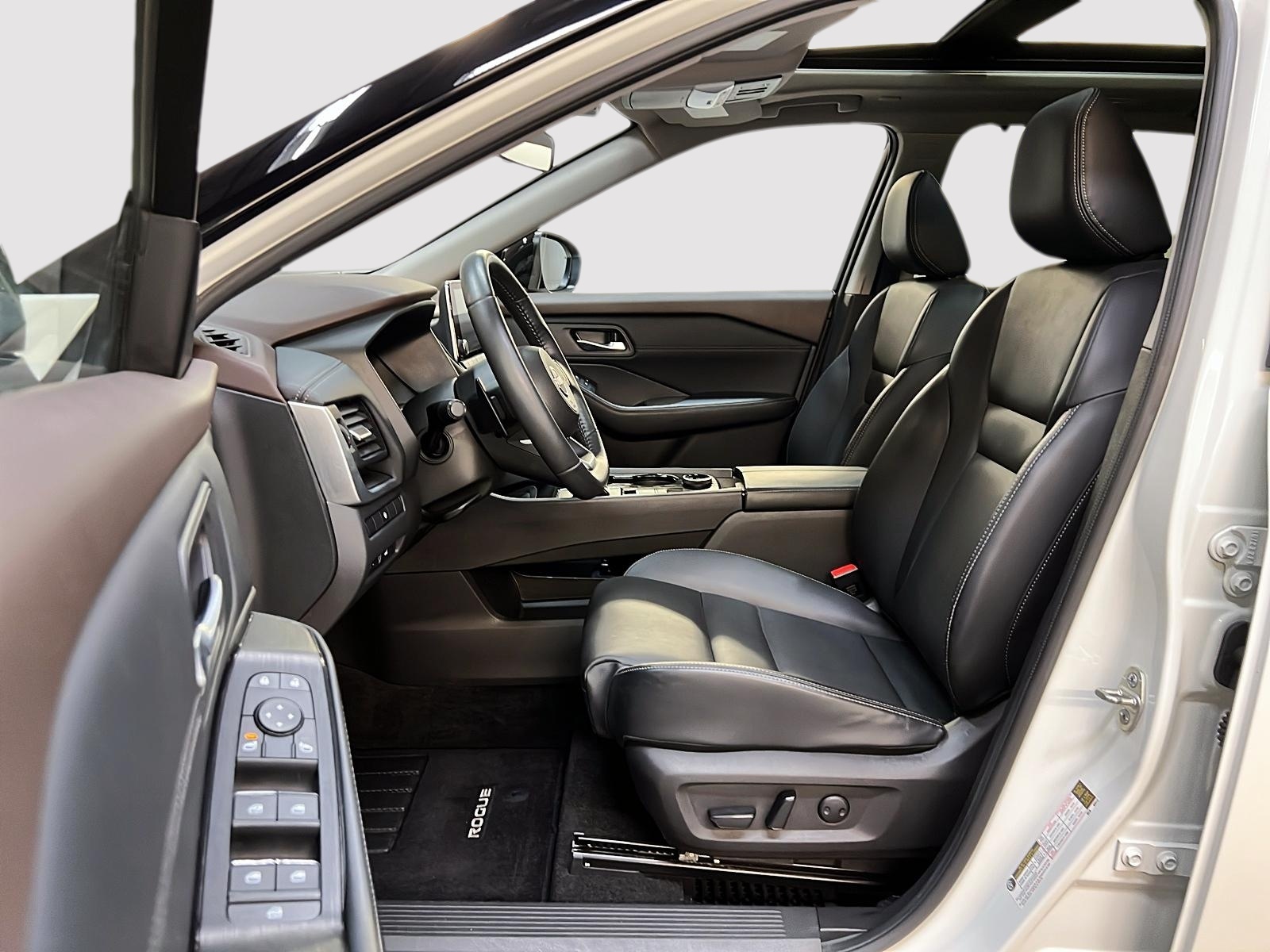 Nissan Rogue SV MIDNIGHT CUIR TOIT PANO 4RM 2023 — photo 7