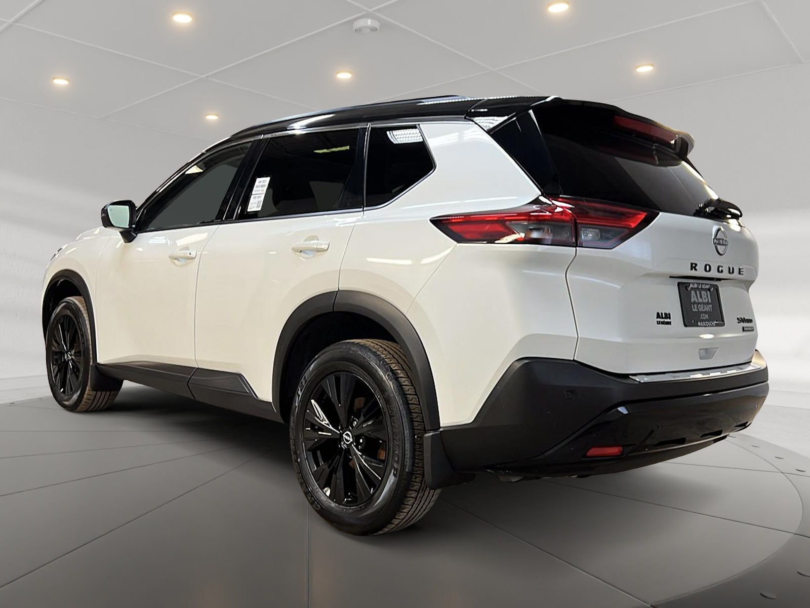Nissan Rogue SV MIDNIGHT CUIR TOIT PANO 4RM 2023 — photo 6