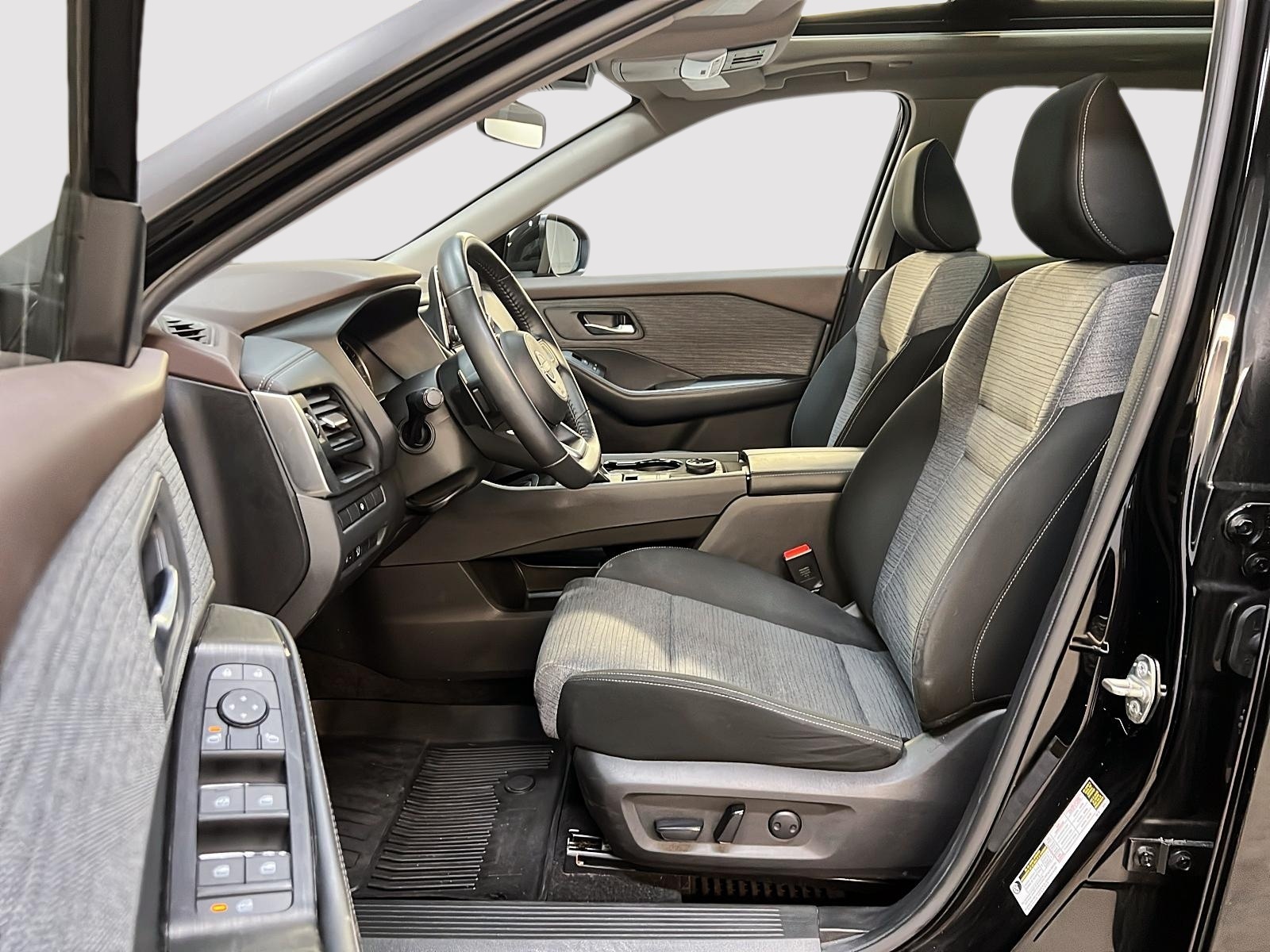 Nissan Rogue SV TOIT PANO 4RM 2023 — photo 7