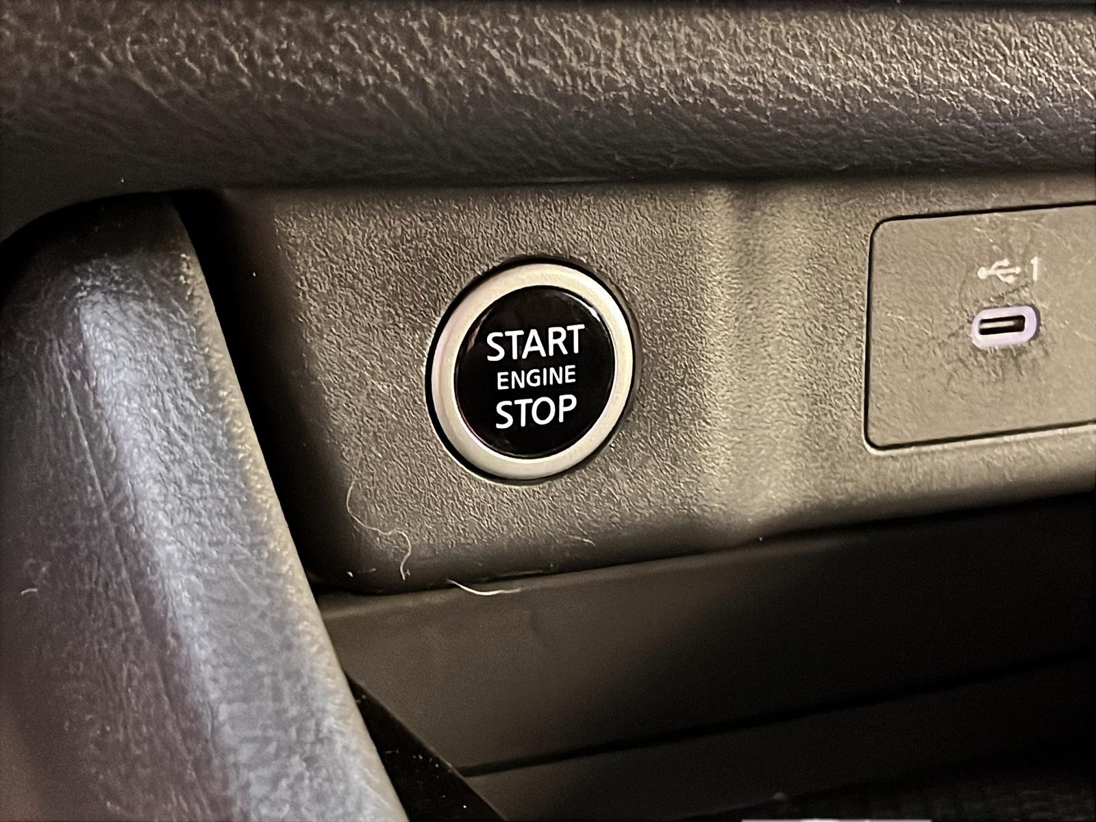 Nissan Rogue 2022 - Image #17