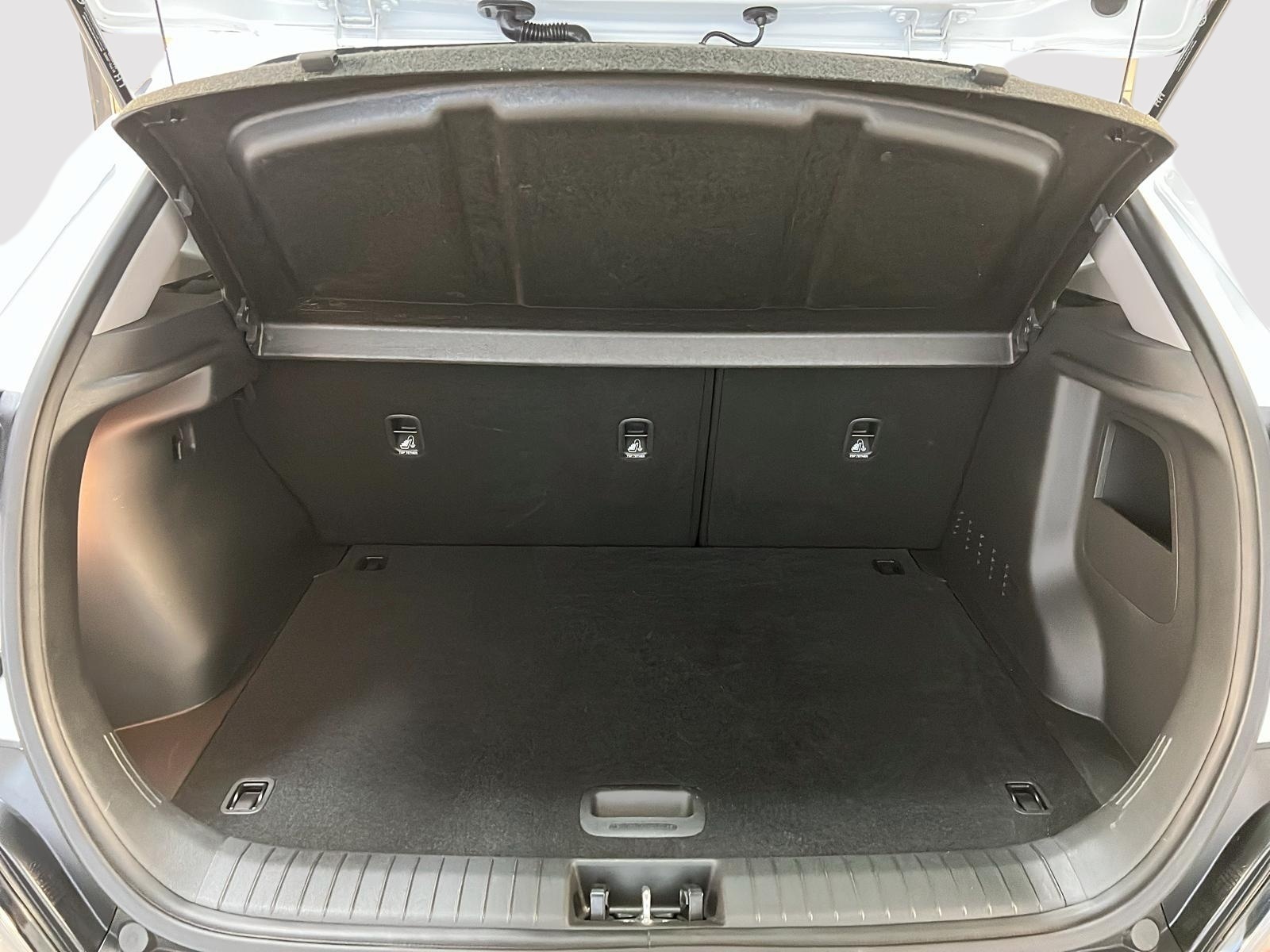 Hyundai Kona ESSENTIEL 2023 - image #12