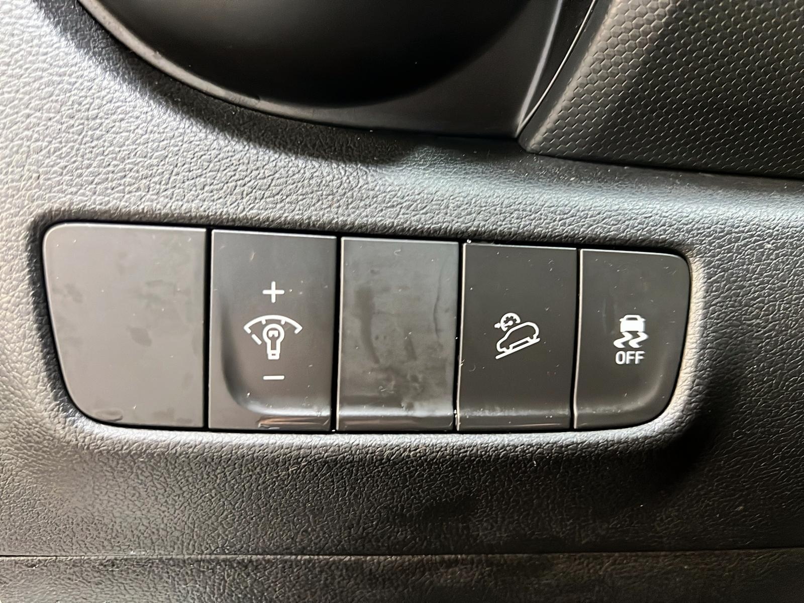 Hyundai Kona 2023 - Image #19