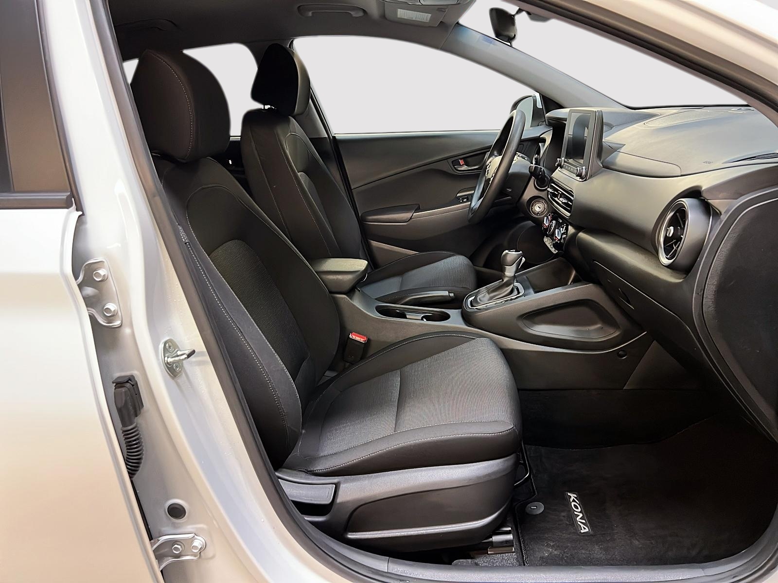 Hyundai Kona ESSENTIEL 2023 - image #8