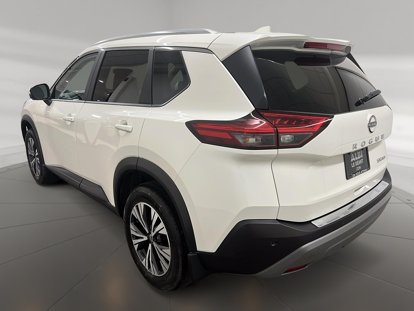 Nissan Rogue SV TOIT PANO 4RM 2023 — photo 6