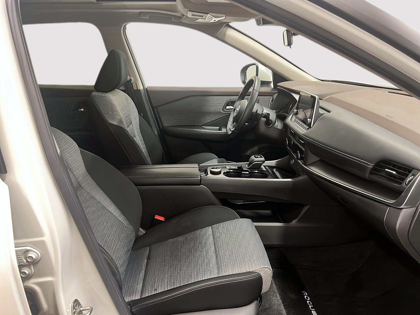 Nissan Rogue SV TOIT PANO 4RM 2023 — photo 8