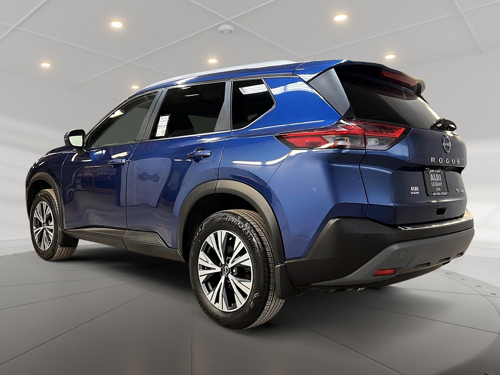 Nissan Rogue SV TOIT PANO 4RM 2023 — photo 6