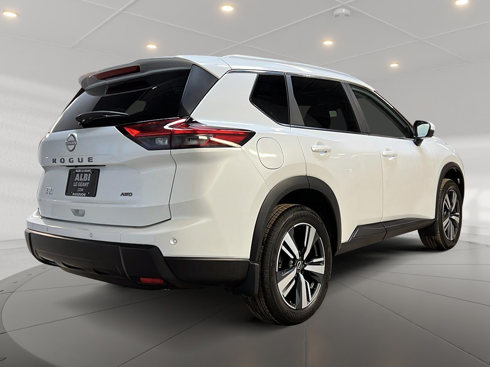Nissan Rogue SV PREMIUM CUIR TOIT PANO 4RM 2025 — photo 4