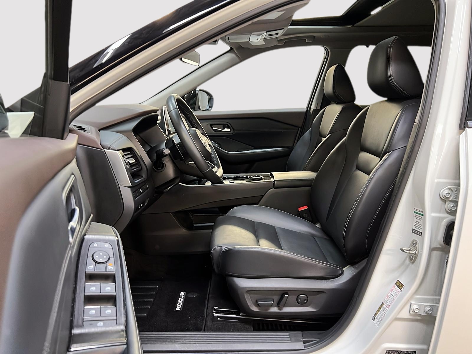 Nissan Rogue SV MIDNIGHT CUIR TOIT PANO 4RM 2023 — photo 7