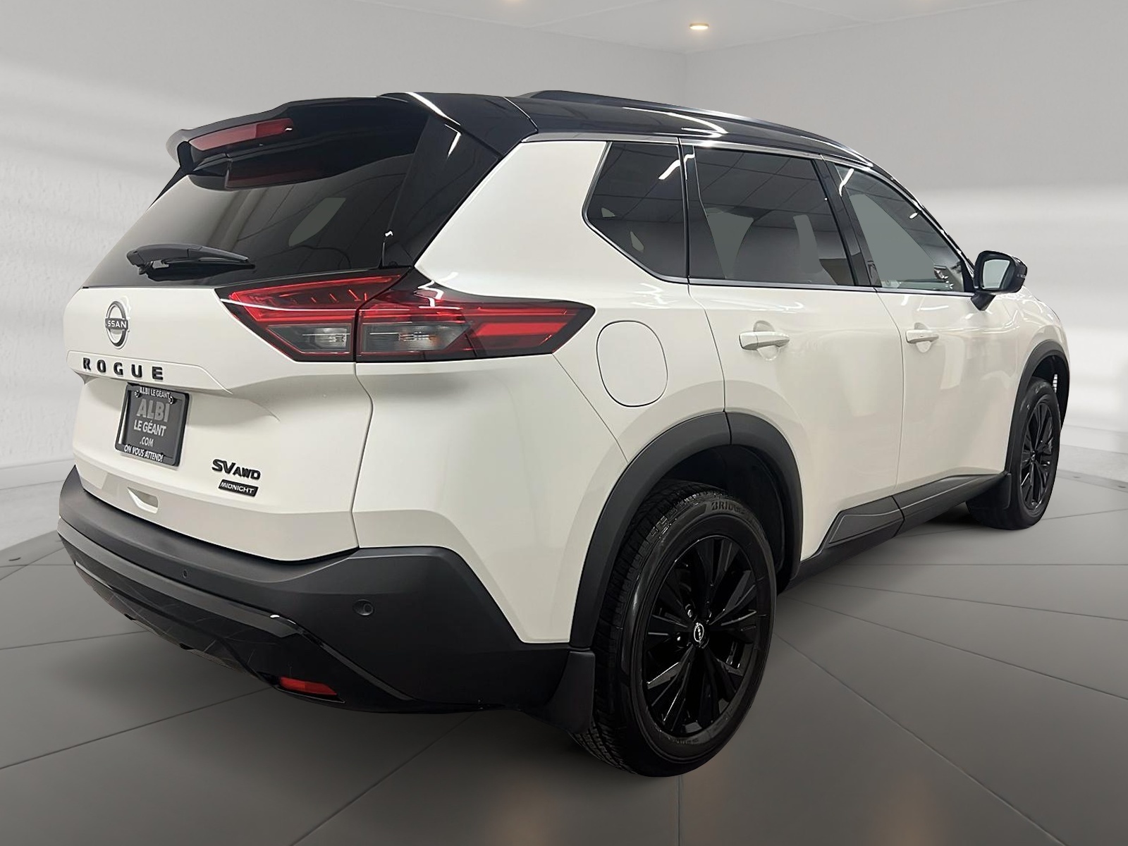 Nissan Rogue SV MIDNIGHT CUIR TOIT PANO 4RM 2023 — photo 4